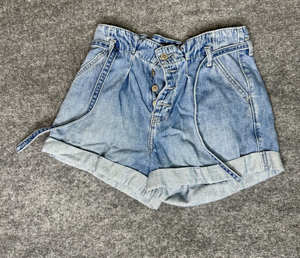 Hollister Shorts Womens Size 5 Blue Paperbag Pleated Belted Denim Casual